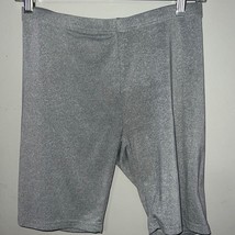 Daisy. Size medium gray shorts. - £6.16 GBP