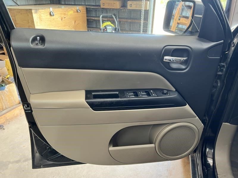 Engine ECM Classic Style Vertical Rear Door Handle Fits 13-17 COMPASS 1046662... Item image 7