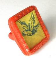 Vintage &quot;Poll Parrot&quot; Plastic TV Flicker / Flasher Ring (Circa 1950&#39;s) - £18.31 GBP