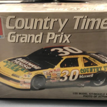 Vintage 1990 Amt 1:25 Scale " Michael Waltrip " 30 Country Time Grand Prix 6732 - $14.03