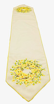 Embrodered Daisy Wreath Table Runner 13x72 inches by Melrose - $238.43 MXN