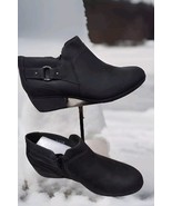 New  Clarks Charlten Grace Women&#39;s Black Leather Ankle Zip Boots Size 11 - $885.99 MXN