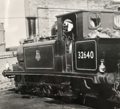 British Railways Southern Region #32640 Locomotive Railroad Train B&amp;W Photograph - £9.74 GBP