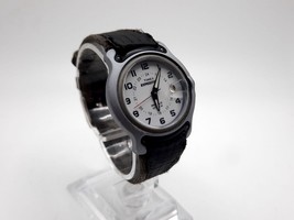 2003 Timex Expedition Watch Women New Battery Missing Bezel White Date 31mm - £15.11 GBP
