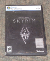 Skyrim Elder Scrolls 5 PC RPG Game Complete in Case with Map, Manual, CD... - $9.95