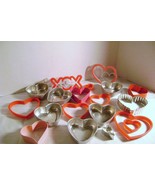 Metal &amp; Plastic Valentine Cookie Cutters &amp; Heart Pans - £11.94 GBP