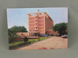 Vintage Postcard - Clarks Shiraz Hotel Agra India - Unbranded - £11.80 GBP