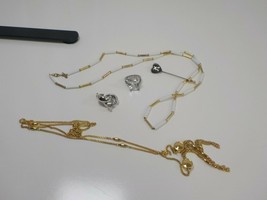 Lot of Signed Monet Costume Jewelry Lot - £15.71 GBP