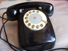 VINTAGE RARE SOVIET RUSSIAN USSR ROTARY DIAL VEF TA-60 FROM 1965 - £35.50 GBP