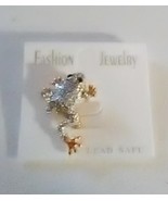 SMALL FROG PIN/BROOCH - $5.46 CAD