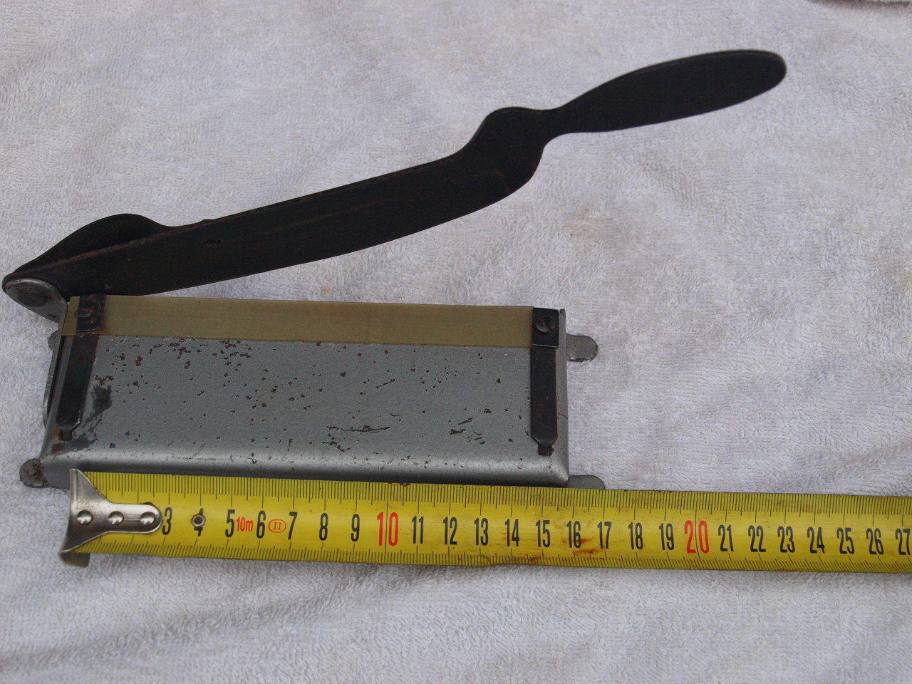 Vintage Soviet Russian Photo Paper Cutter Trimmer - $17.81