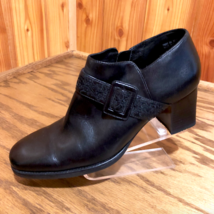 Clarks Artisan Collection Womens Black Leather Ankle Boots Buckle Sz 8 Medium - £35.11 GBP
