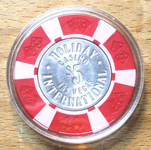 (1) $5. Holiday International CASINO CHIP - 1977 Las Vegas, Nevada - $8.95