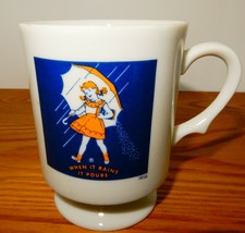 Morton Salt collectible footed coffee mug 1956 &quot;When it Rains it Pours&quot; Ad - £11.35 GBP