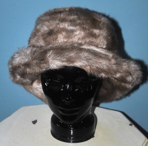 1960&#39;s Brown Faux Fur Women&#39;s Hat with Satin Lining FREE SHIPPING - £23.91 GBP