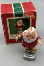 Ornament Hallmark Tipping the Scale Santa Weighing with Cookie QX4186 1986 China - £4.68 GBP