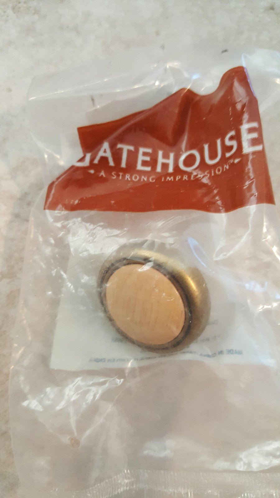 Gatehouse Antique Brass with Oak 1.25&quot; Knob - $6.78