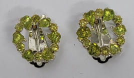 Green Rhinestone Silver Tone Circle Wreath Clip On Earrings Jewelry Art Deco - £10.38 GBP