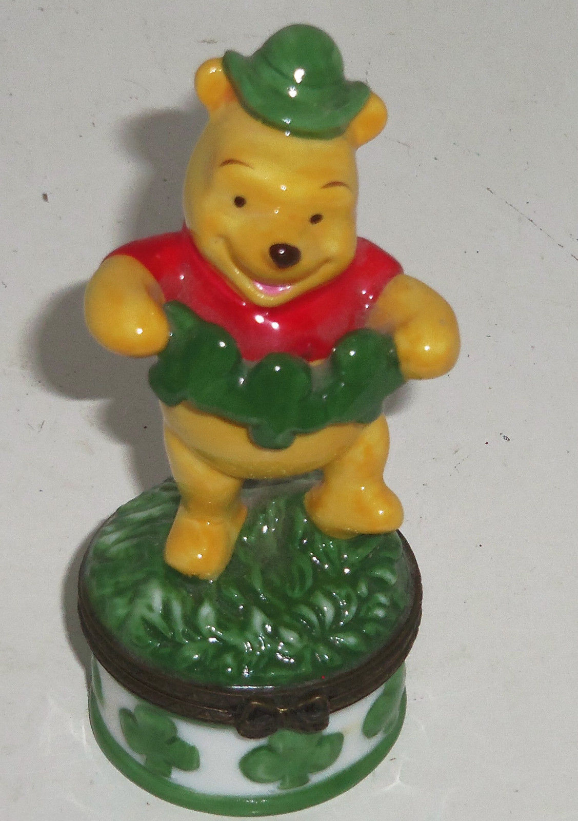 Disney Winnie the Pooh Porcelain Hinged Trinket Box March St Patricks Day Green - £27.93 GBP