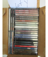 Wholesale Lot of 30 CD&#39;s Assorted Music Look  Lot-Y - $275.87 MXN