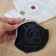 Coin Purse Cute Rose Buckle Black Vintage Velvet Change Pouch Kiss Lock Clasp  - £6.99 GBP