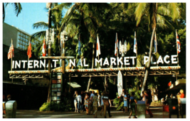 International Market Place Kalakaua Avenue Waikiki Hawaii Postcard - £4.12 GBP