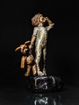 MARK HOPKINS LTD EDITION BRONZE SCULPTURE "BED TIME"  612 / 2500 image 6