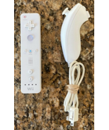 Original White Nintendo Wii Remote Controller OEM RVL-003 with Nunchuck OEM - $22.34 CAD