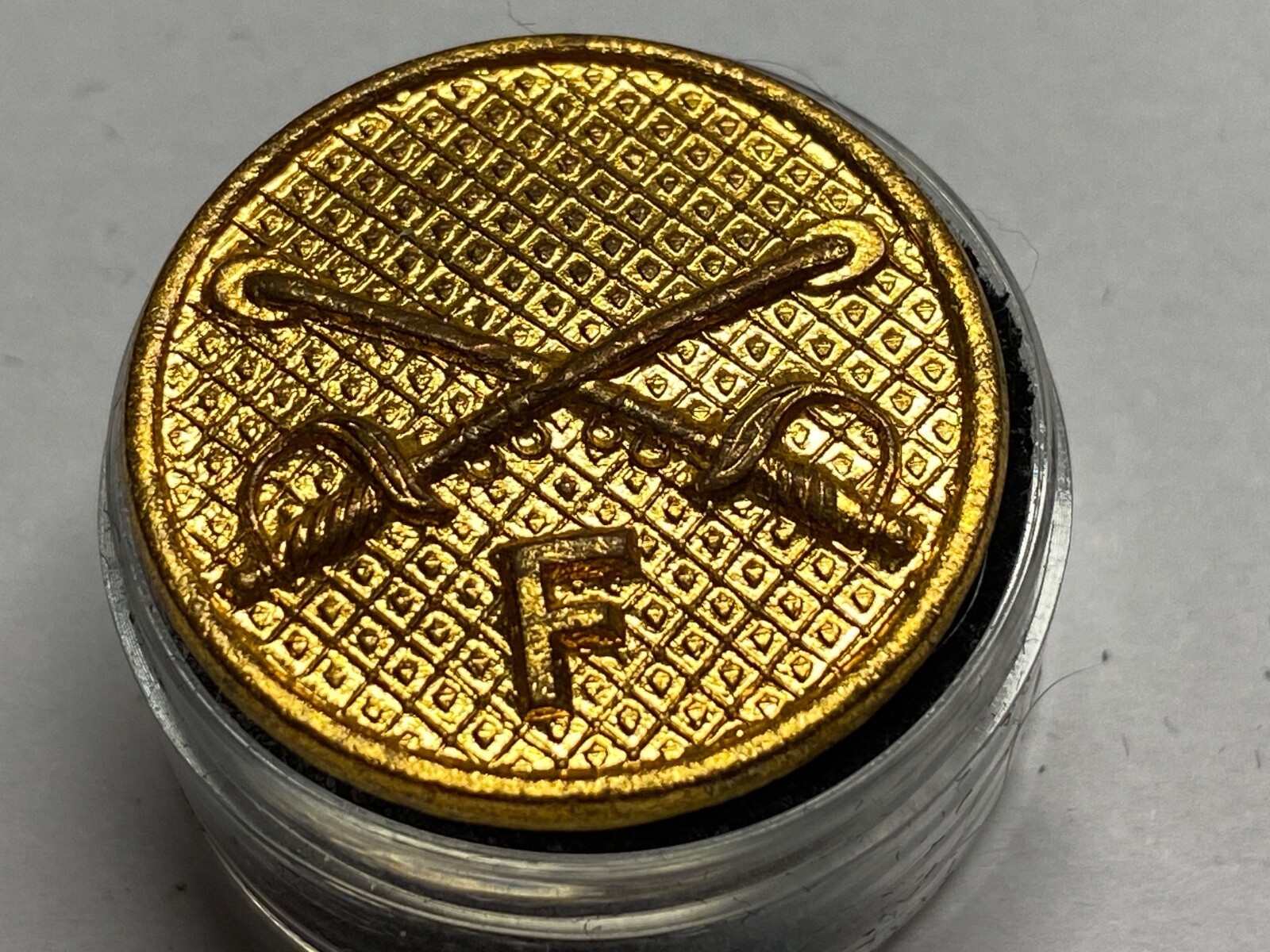 CIRCA 1926-1937, TYPE 2 COLLAR DISK, F TROOP, CAVALRY, VINTAGE - $15.00