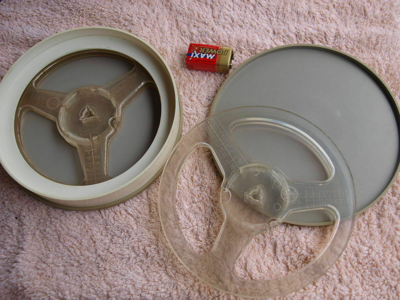 VINTAGE SOVIET RUSSIAN USSR 2 EMPTY TAPE REELS IN ORIGINAL PLASTIC BOX  ... - $14.64