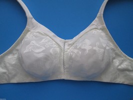 Wacoal 85276 Awareness Seamless Wireless Bra Ivory, Cream 36D UPC17 PREO123456 - £15.47 GBP