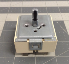 OEM GE Oven Range Surface Element Switch WB24T10153 229C4709P006 - $14.80