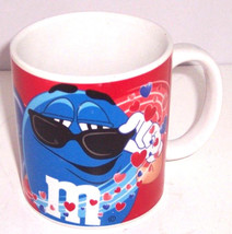 M&amp;M&#39;s Coffee Mug M&amp;M Candy Blue Guy Valentine Red Hearts Galerie - £19.94 GBP