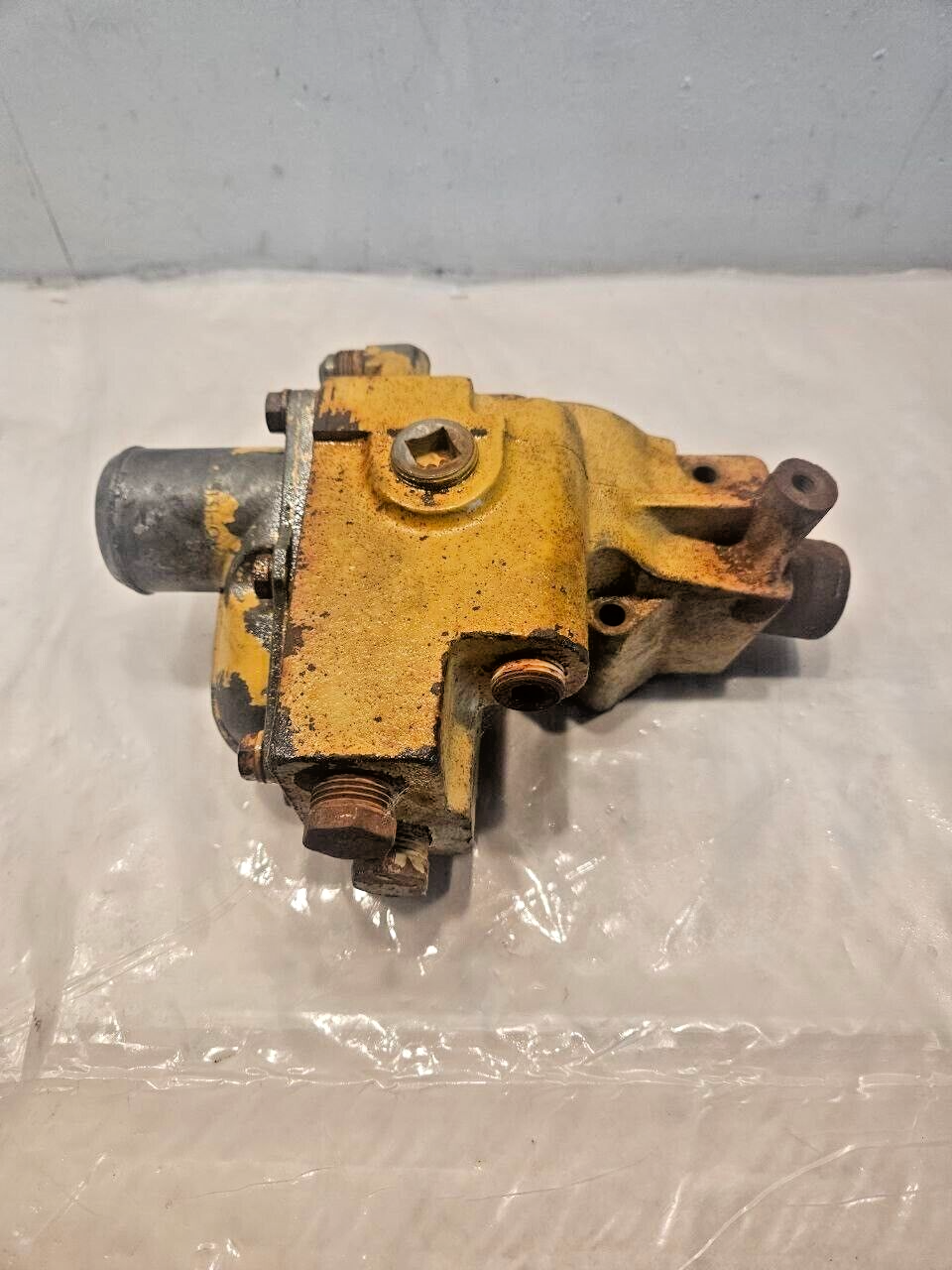 2004 Caterpillar CAT C7 Diesel Engine Thermostat Housing Assembly OEM 13... - $233.40