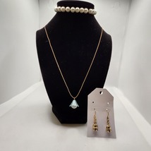 Flower and Pearl Necklace, Bracelet and Earrings Set - $5.00