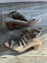 Clarks Women&#39;s Valarie Shelly Heeled Sandal,  Nubuck Size 6 Open Toe  Shoe - $24.91 CAD