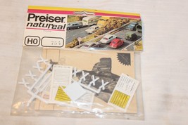 HO Scale Preiser, Road Signs Kit, #754 Vintage BNOS - £15.98 GBP