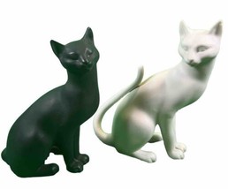 Counterpoint Pair of  Black &amp; White Cats Franklin Mint Gail Ferreti 1996 - £27.69 GBP