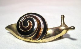 Vintage Painted Enamel Snail Unsigned Brooch Pin K954 - £38.63 GBP