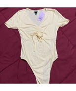 Wild Fable Ribbed Yellow Bodysuit with Ruched Front Detail Misses Size S - $131.75 MXN