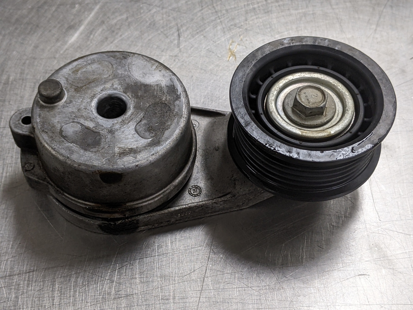 Serpentine Belt Tensioner For 14-17 Jeep Cherokee  3.2 04627533AC - $24.70