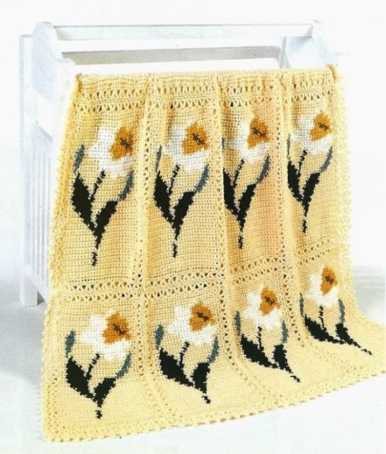 X041 Crochet PATTERN ONLY Delightful Daffodil Flower Afghan Pattern - $7.50