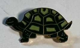 Pin Lapel Turtle Gift Creations Green and Lime .5 Inches Gold Tone Vintage - £2.34 GBP