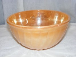Vintage Fire King Glass Peach Luster Lustre 9&quot; Mixing Bowl Swirl 12-C - $553.18 MXN