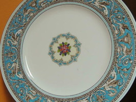 Wedgwood 10.5&quot; Dinner Plate Florentine W2714 Turquoise Griffin Vintage W... - £34.12 GBP
