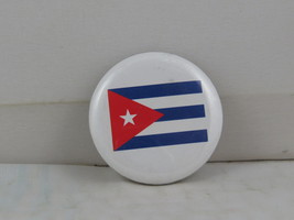 Vintage Flag Pin - Cuba Flag Pin - Celluloid Pin  - £11.99 GBP