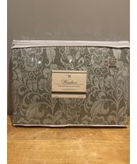 Vintage Windsor King Green  Jacquard Duvet Plus 2 Matching Standard Shams - $1,460.56 MXN