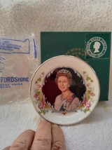 Queen Elizabeth II silver jubilee 1952-1977 pin dish gold gilt orig box unused - $30.00