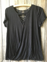 No Boundaries Black Lace Cap Sleeve Rayon Top Size Large - $9.50