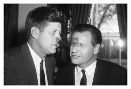 President John. F. Kennedy &amp; Nelson Rockefeller Talking Oval Office 4X6 Photo - £6.15 GBP